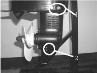 Gear oil drain plug and oil level plug locations